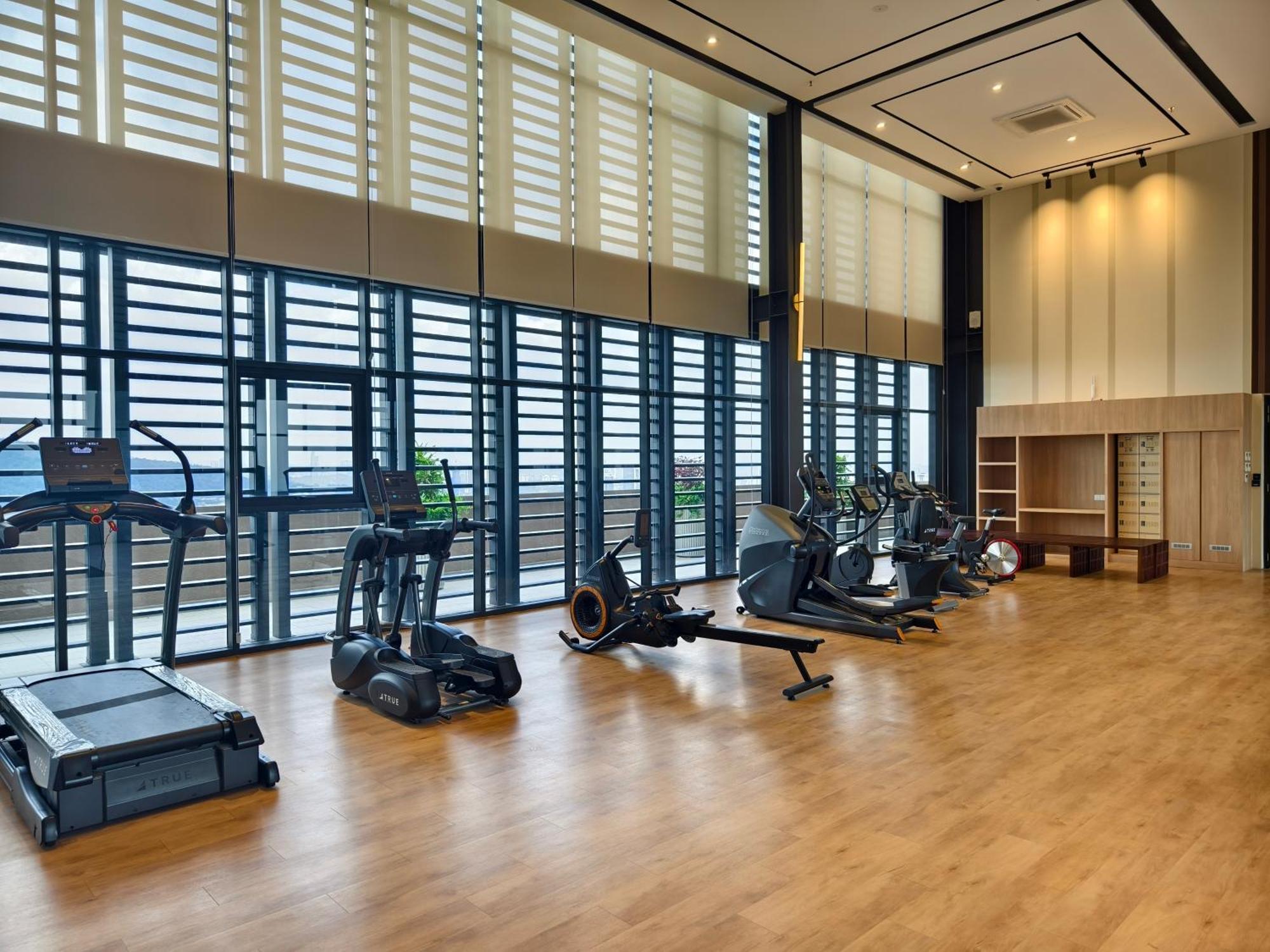 Mossaz Suites Empire City By Starwood Petaling Jaya Zewnętrze zdjęcie